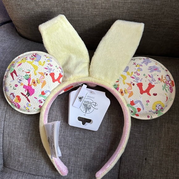Minnie Ears - Picture 2 of 2